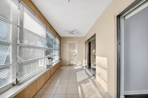 201 Oxford 600 West Palm Beach FL 33417