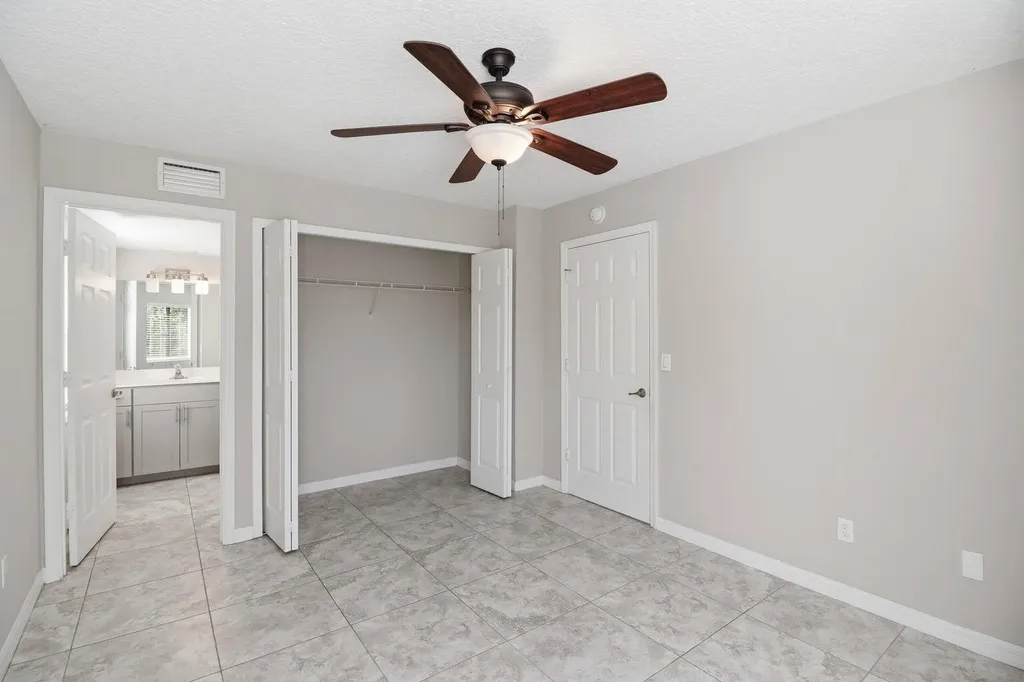 2625 Heathcote Drive Fort Pierce FL 34982