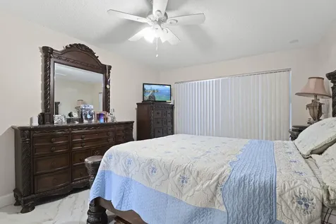 4235 Lucerne Villas Lane Greenacres FL 33467