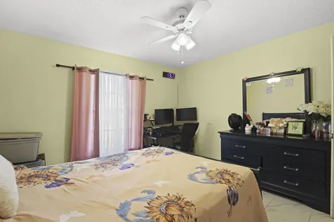 4235 Lucerne Villas Lane Greenacres FL 33467