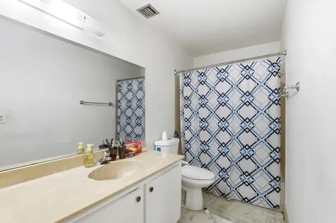 4325 Lucerne Villas Lane Greenacres FL 33467