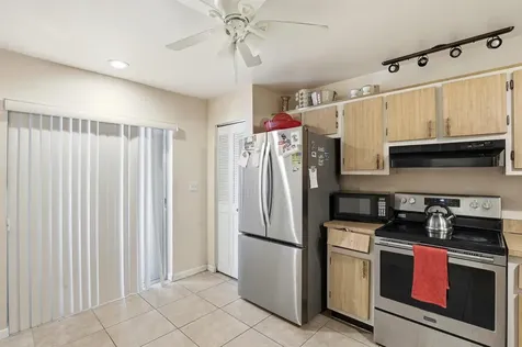 4325 Lucerne Villas Lane Greenacres FL 33467