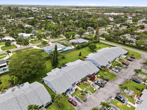4325 Lucerne Villas Lane Greenacres FL 33467