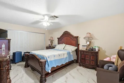 4325 Lucerne Villas Lane Greenacres FL 33467