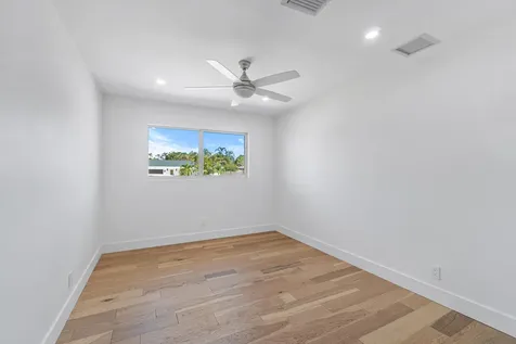1188 W Camino Boca Raton FL 33486
