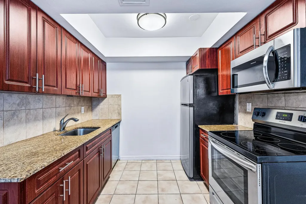 248 NE 12th Street Delray Beach FL 33444