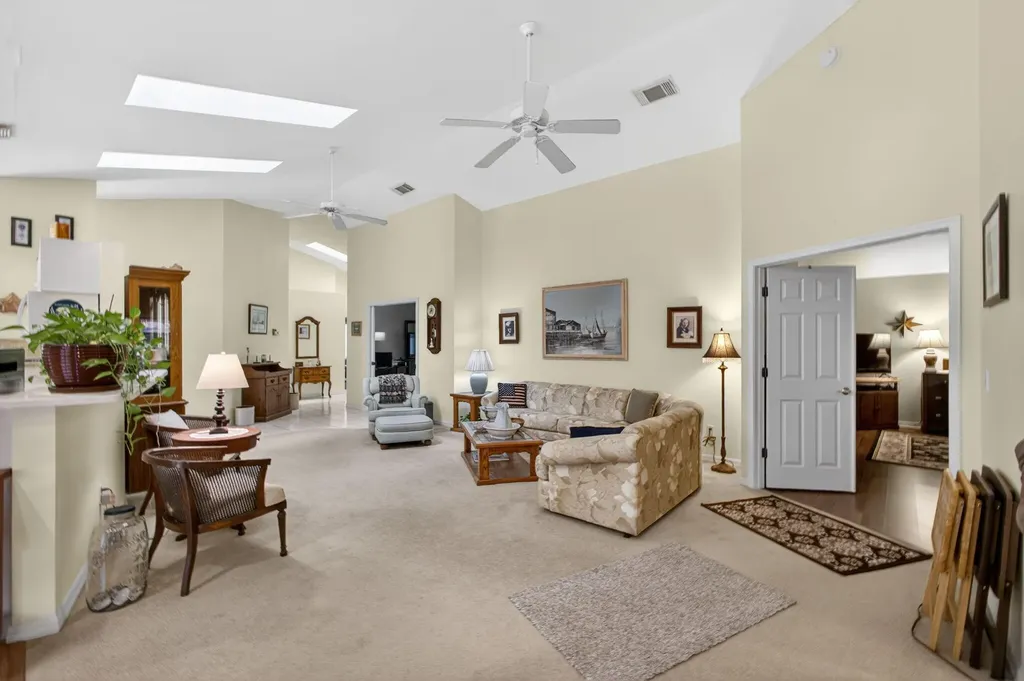 6335 SE Ames Way Hobe Sound FL 33455