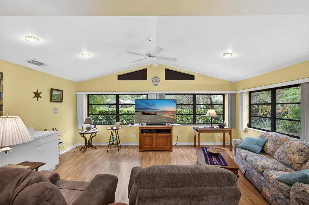 6335 SE Ames Way Hobe Sound FL 33455