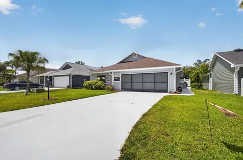 6335 SE Ames Way Hobe Sound FL 33455