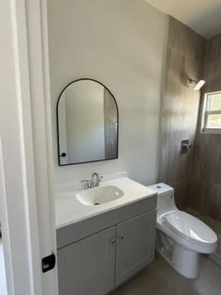 621 NW 3rd Avenue Pompano Beach FL 33060