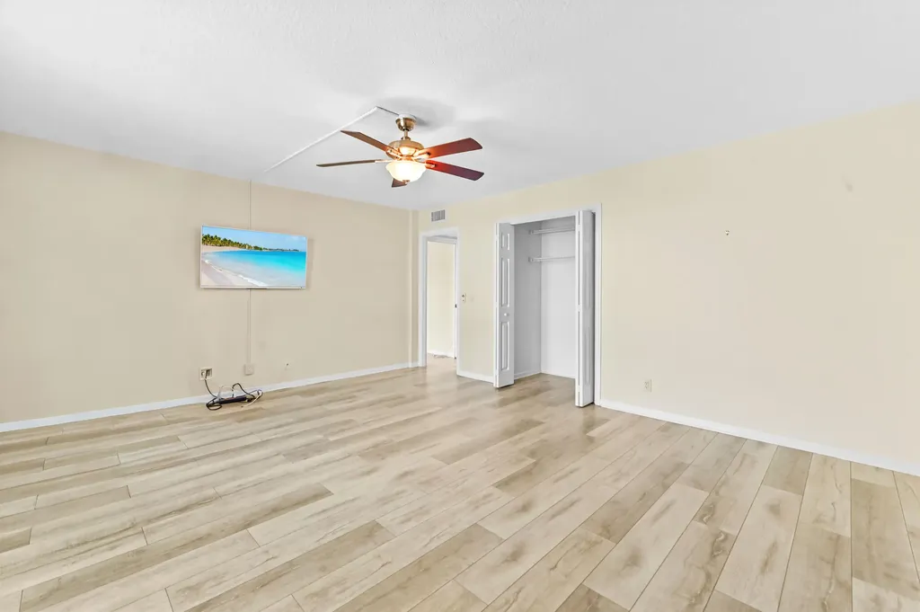 5250 Woodland Lakes Drive Palm Beach Gardens FL 33418