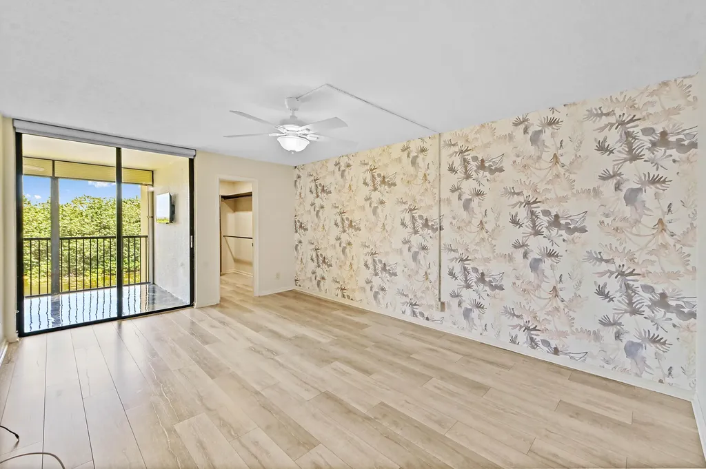 5250 Woodland Lakes Drive Palm Beach Gardens FL 33418