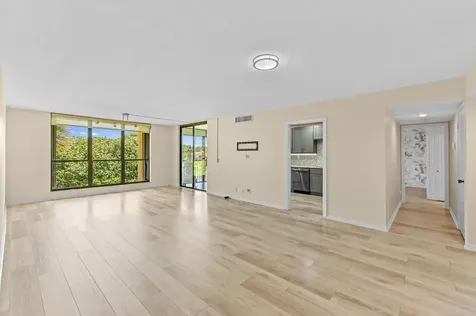 5250 Woodland Lakes Drive Palm Beach Gardens FL 33418