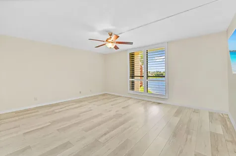 5250 Woodland Lakes Drive Palm Beach Gardens FL 33418