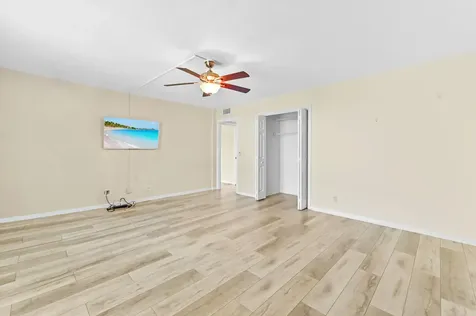 5250 Woodland Lakes Drive Palm Beach Gardens FL 33418