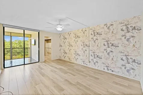 5250 Woodland Lakes Drive Palm Beach Gardens FL 33418