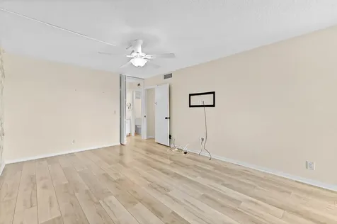 5250 Woodland Lakes Drive Palm Beach Gardens FL 33418