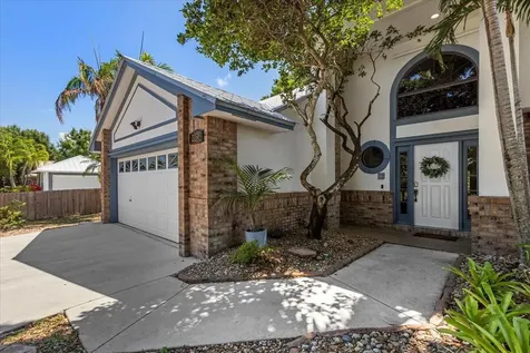 2250 SE Country Club Lane Stuart FL 34996