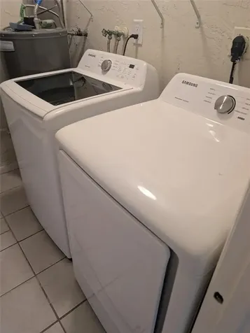 5861 NW 16th Place Sunrise FL 33313