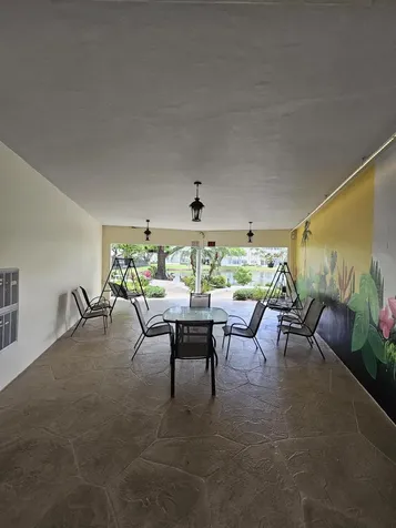 5100 NW 35th Street Lauderdale Lakes FL 33319
