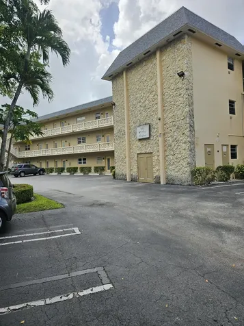 5100 NW 35th Street Lauderdale Lakes FL 33319