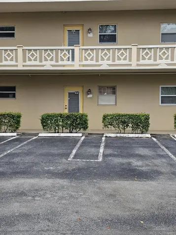 5100 NW 35th Street Lauderdale Lakes FL 33319
