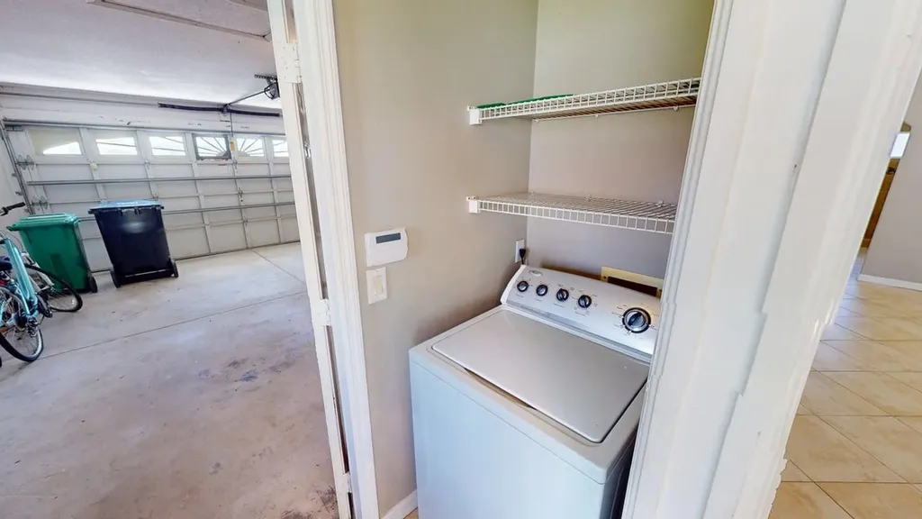562 SW Saint Martins Cove Port St Lucie FL 34986
