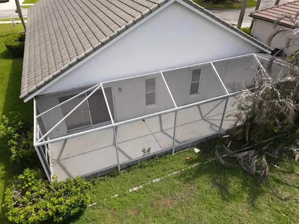 562 SW Saint Martins Cove Port St Lucie FL 34986