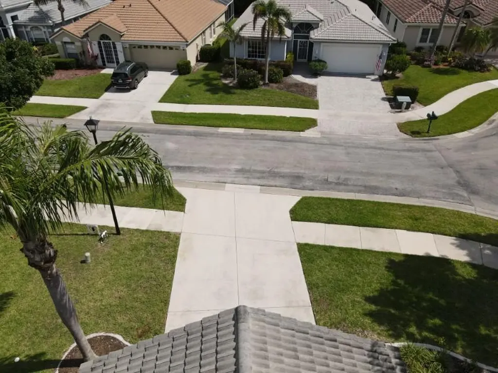 562 SW Saint Martins Cove Port St Lucie FL 34986