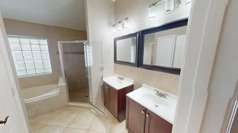 562 SW Saint Martins Cove Port St Lucie FL 34986