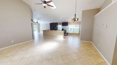 562 SW Saint Martins Cove Port St Lucie FL 34986