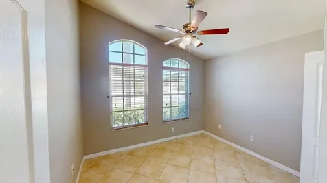 562 SW Saint Martins Cove Port St Lucie FL 34986