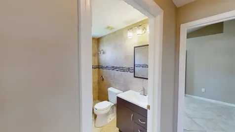 562 SW Saint Martins Cove Port St Lucie FL 34986