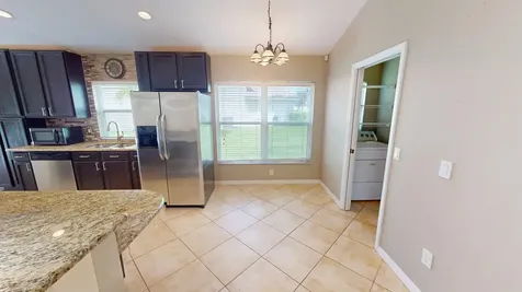 562 SW Saint Martins Cove Port St Lucie FL 34986