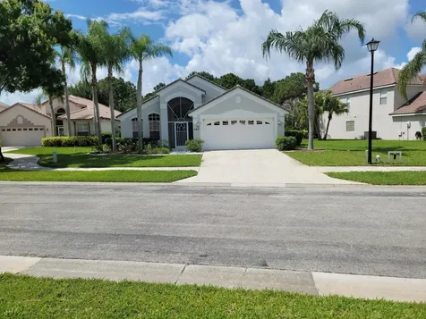 562 SW Saint Martins Cove Port St Lucie FL 34986