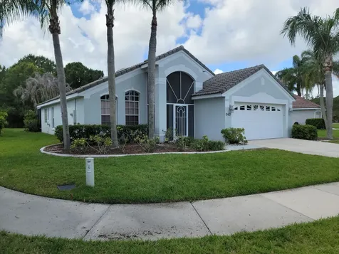 562 SW Saint Martins Cove Port St Lucie FL 34986