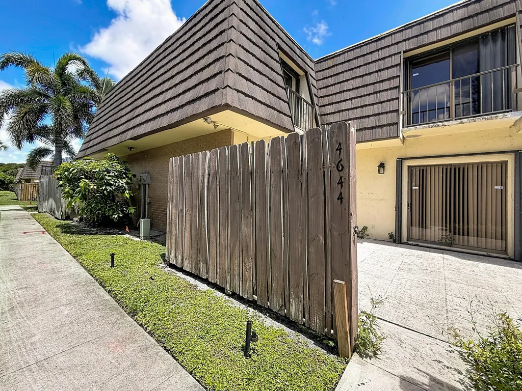 4644 Cherry Road West Palm Beach FL 33417