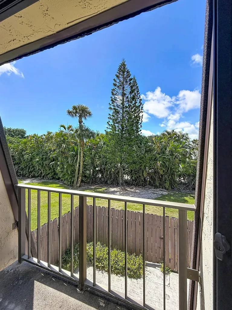4644 Cherry Road West Palm Beach FL 33417