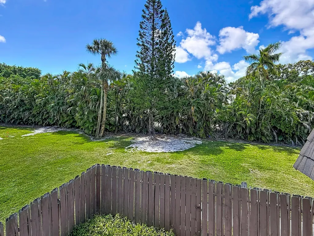 4644 Cherry Road West Palm Beach FL 33417