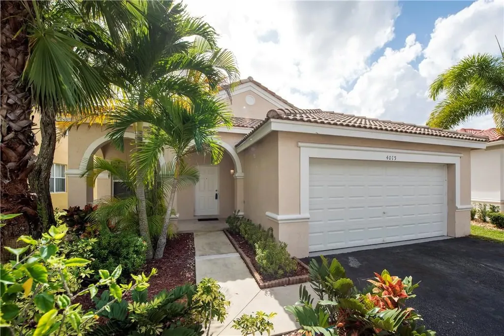 4015 Palm Place Weston FL 33331