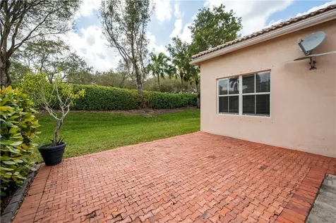 4015 Palm Place Weston FL 33331