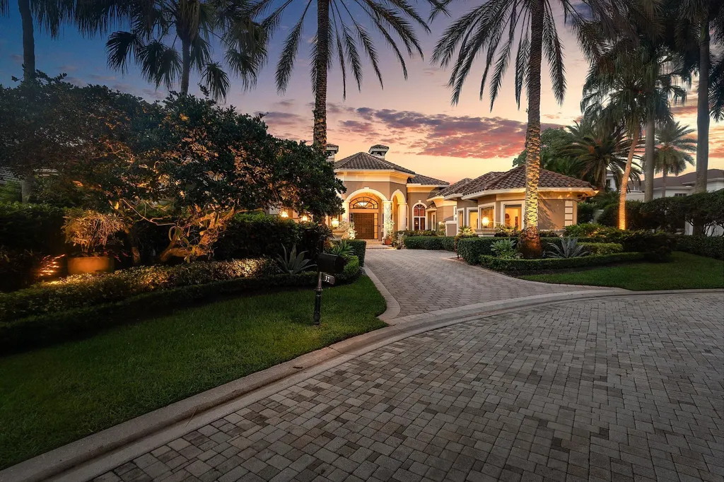 32 Saint Thomas Drive Palm Beach Gardens FL 33418