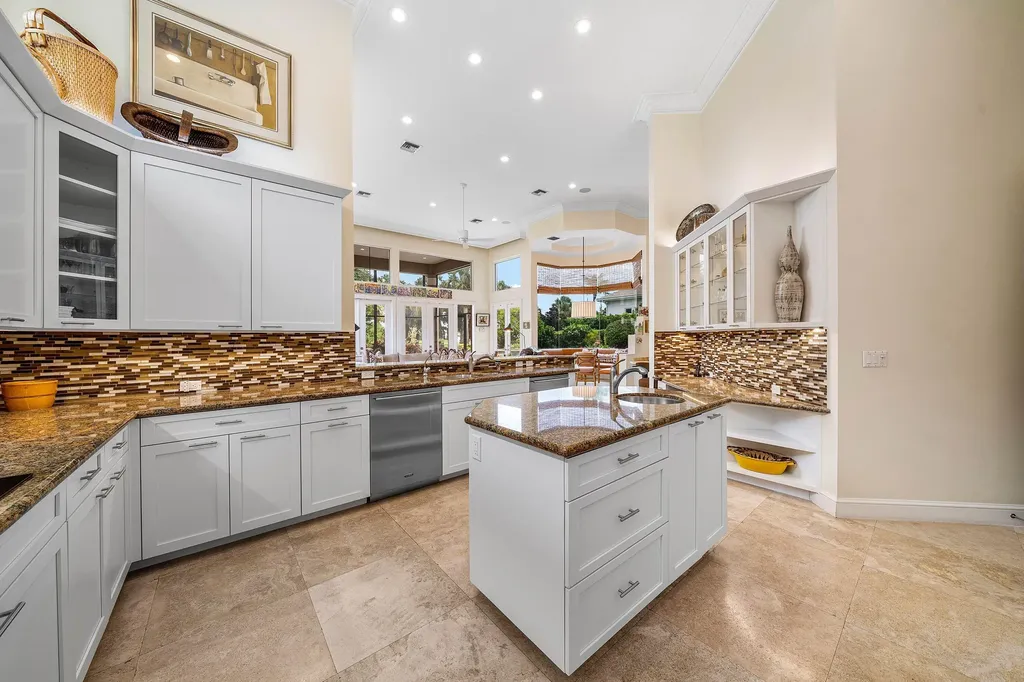 32 Saint Thomas Drive Palm Beach Gardens FL 33418