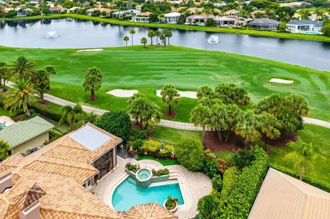 32 Saint Thomas Drive Palm Beach Gardens FL 33418