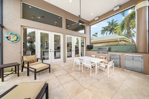 32 Saint Thomas Drive Palm Beach Gardens FL 33418