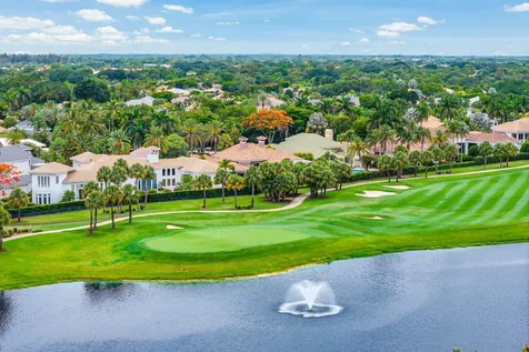 32 Saint Thomas Drive Palm Beach Gardens FL 33418