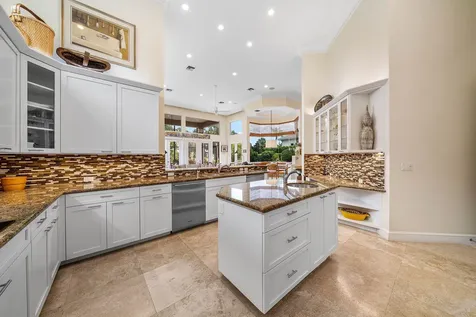 32 Saint Thomas Drive Palm Beach Gardens FL 33418