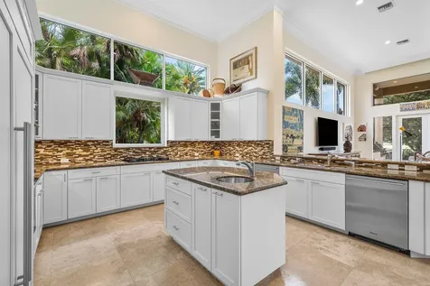 32 Saint Thomas Drive Palm Beach Gardens FL 33418