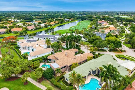 32 Saint Thomas Drive Palm Beach Gardens FL 33418