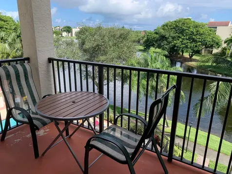 2105 Lavers Circle Delray Beach FL 33444